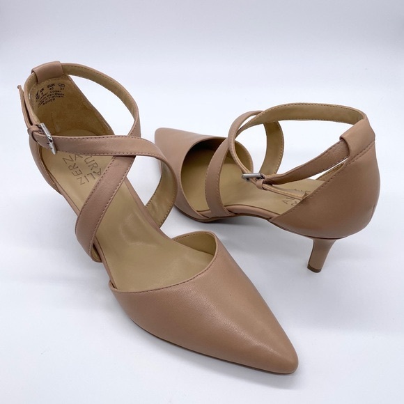 Naturalizer Asher Barely Nude Heels - Picture 3 of 6